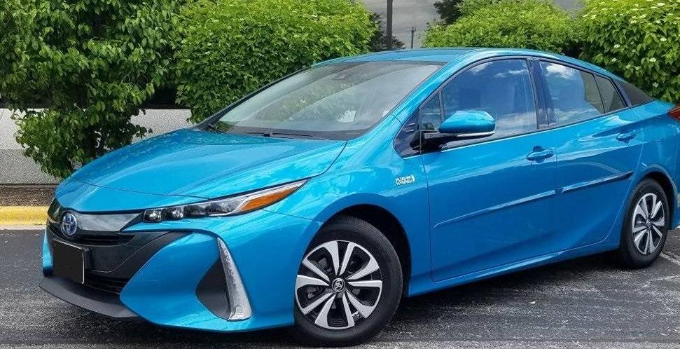 TOYOTA PRIUS PRIME 2017 JTDKARFP6H3032945 image